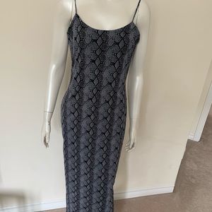 👗3/$50👗 Summer dress long with snake print